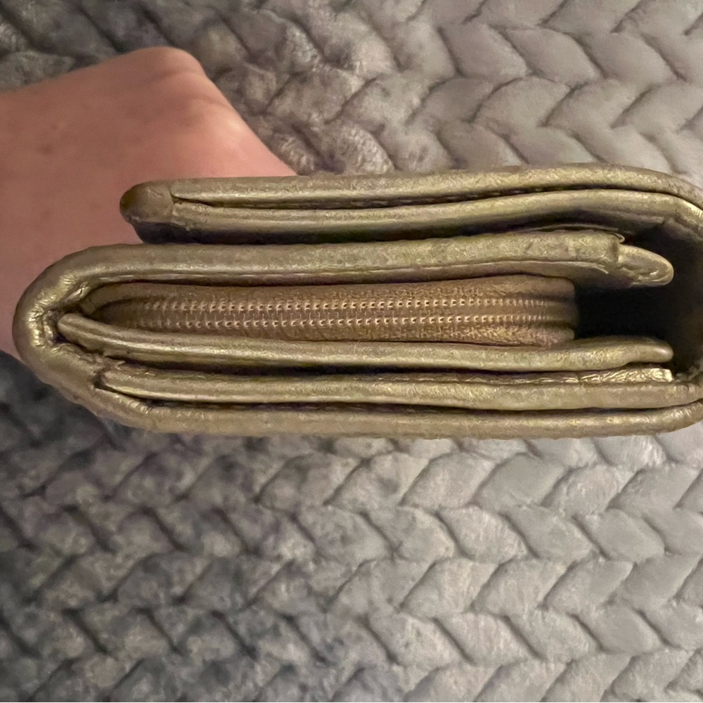Coach Tan & Gold Canvas & Leather Trim Signature Wallet. - Picture 6 of 16